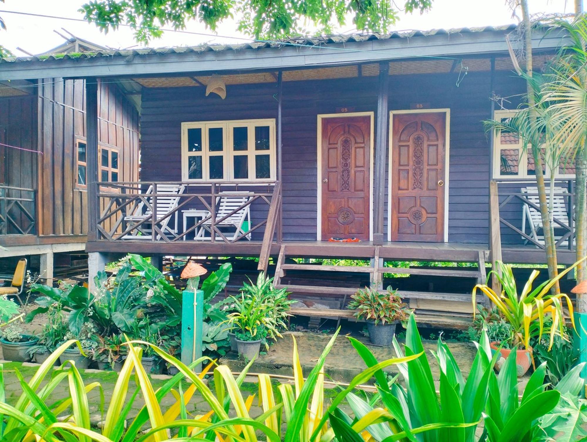 Pan Guest House Donkhone Ban Donsom Extérieur photo