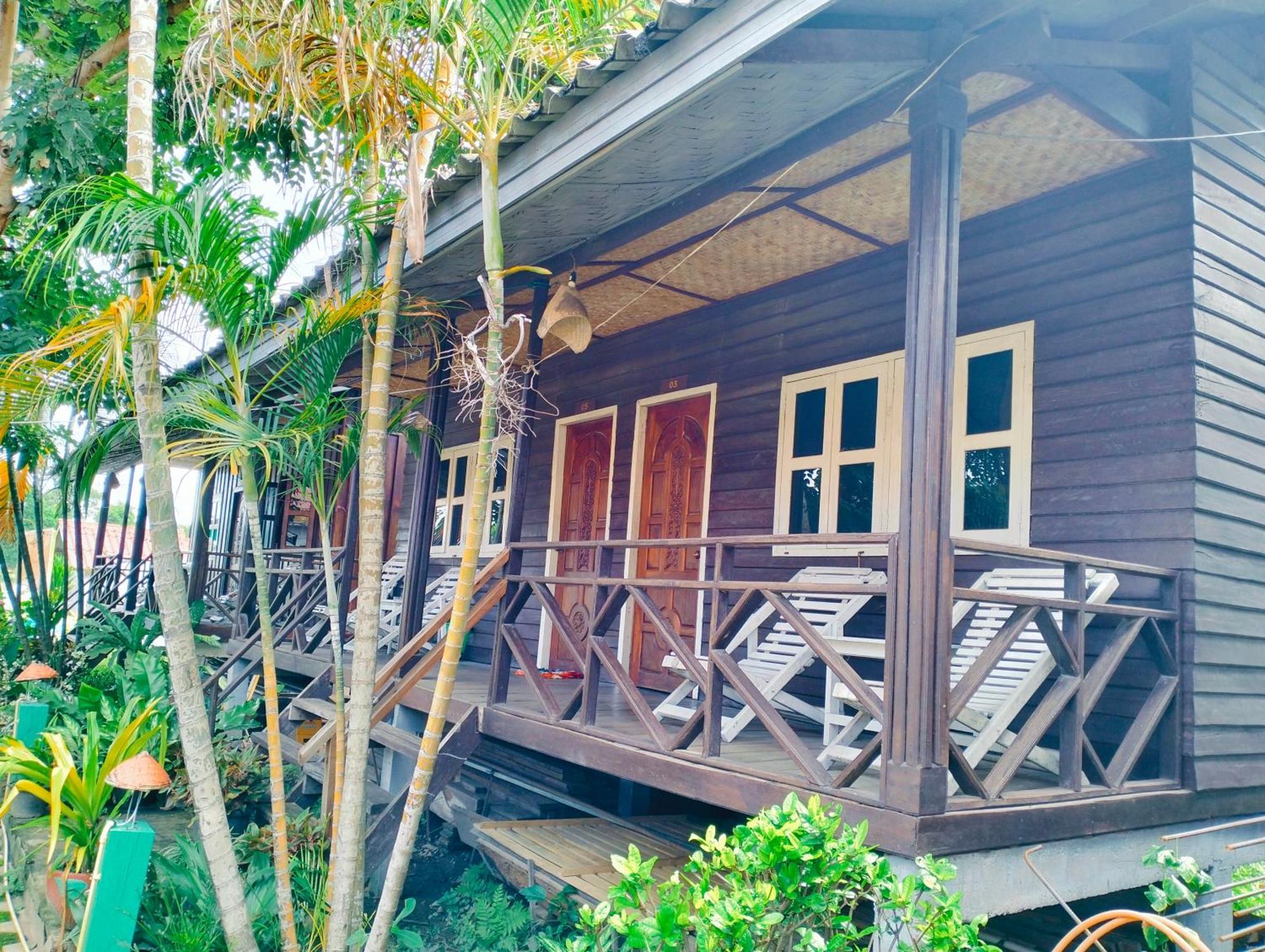 Pan Guest House Donkhone Ban Donsom Extérieur photo